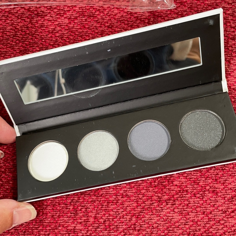 Studio Lab Eyeshadows, 4 shades